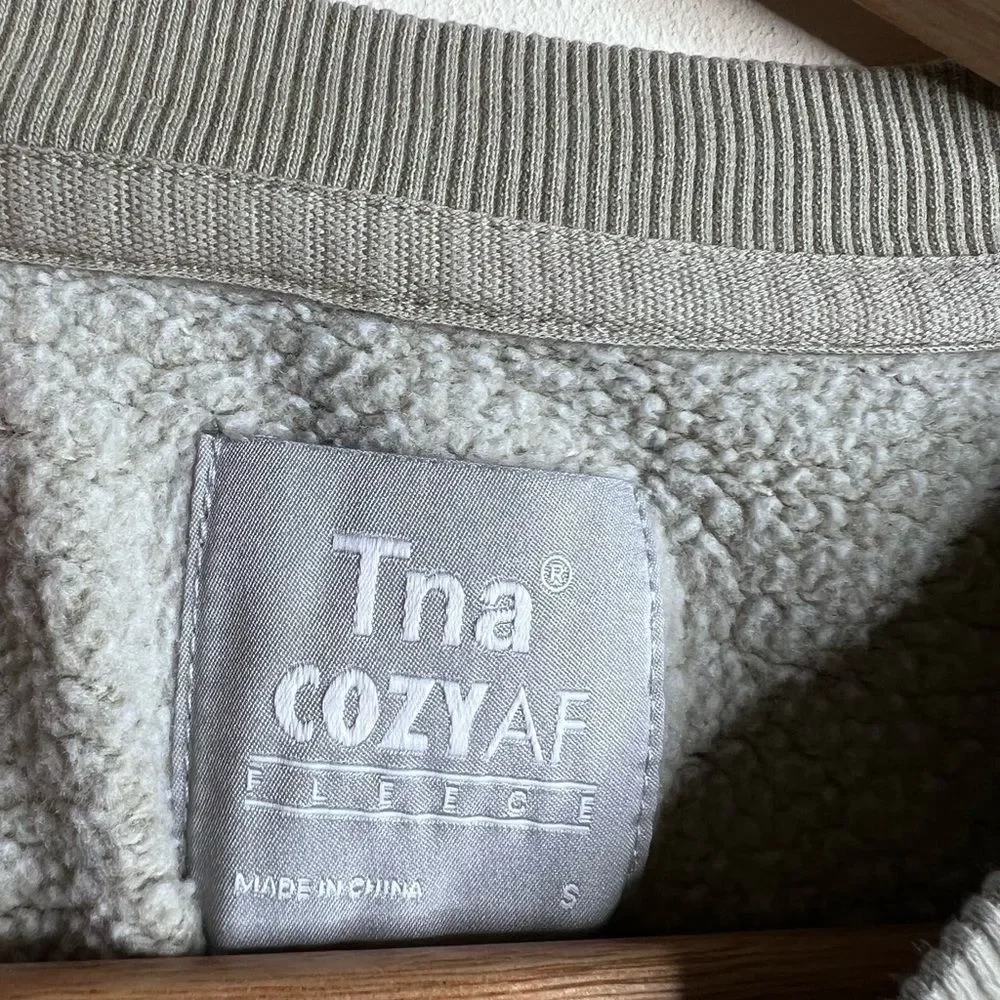 Aritzia TNA Cozy AF Fleece Crew Sweatshirt Mint Green Size Small - Picture 8 of 10
